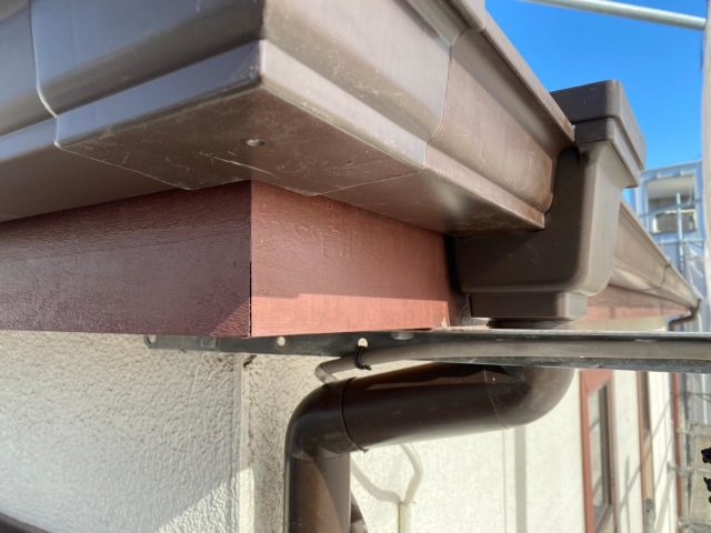 加古川市で竪樋の交換